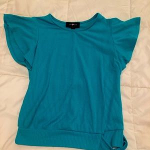 Teal top